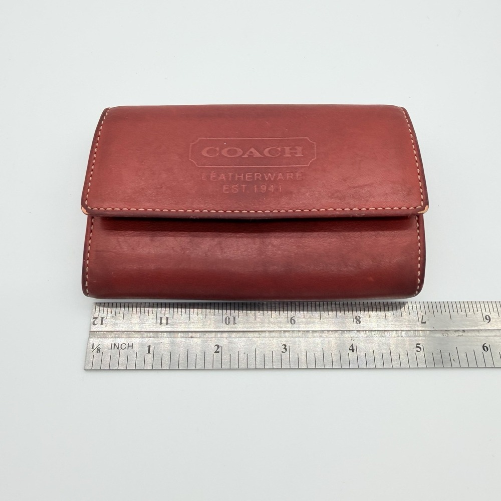 Vintage COACH Bifold Wallet Red Leather Coin Purse Leatherwear